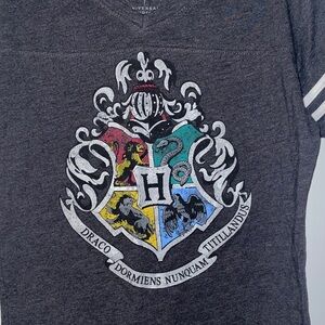 Universal Women's Charcoal Hogwarts Crest Tee